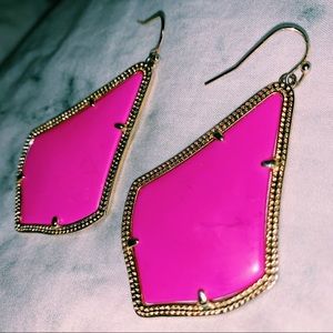 Kendra Scott “Alexandra” earring in Pink Magenta